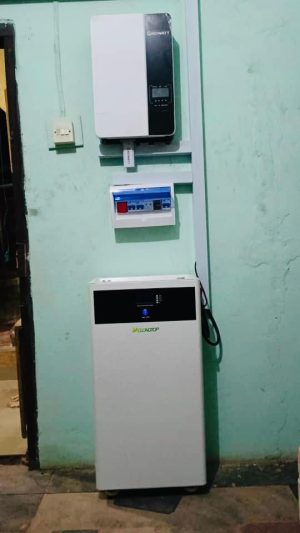8kva Solar Inverter Package with 1 Lithium Battery & 12 Solar Panels