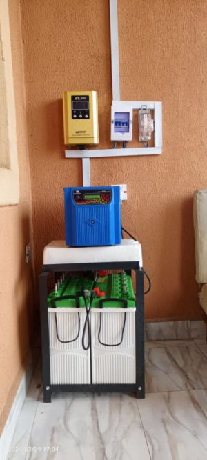 2.5kva Solar Inverter Package with 2 Batteries & 4 Solar Panels