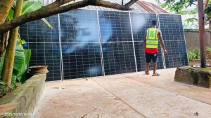 8kva Solar Inverter Package with 1 Lithium Battery & 12 Solar Panels